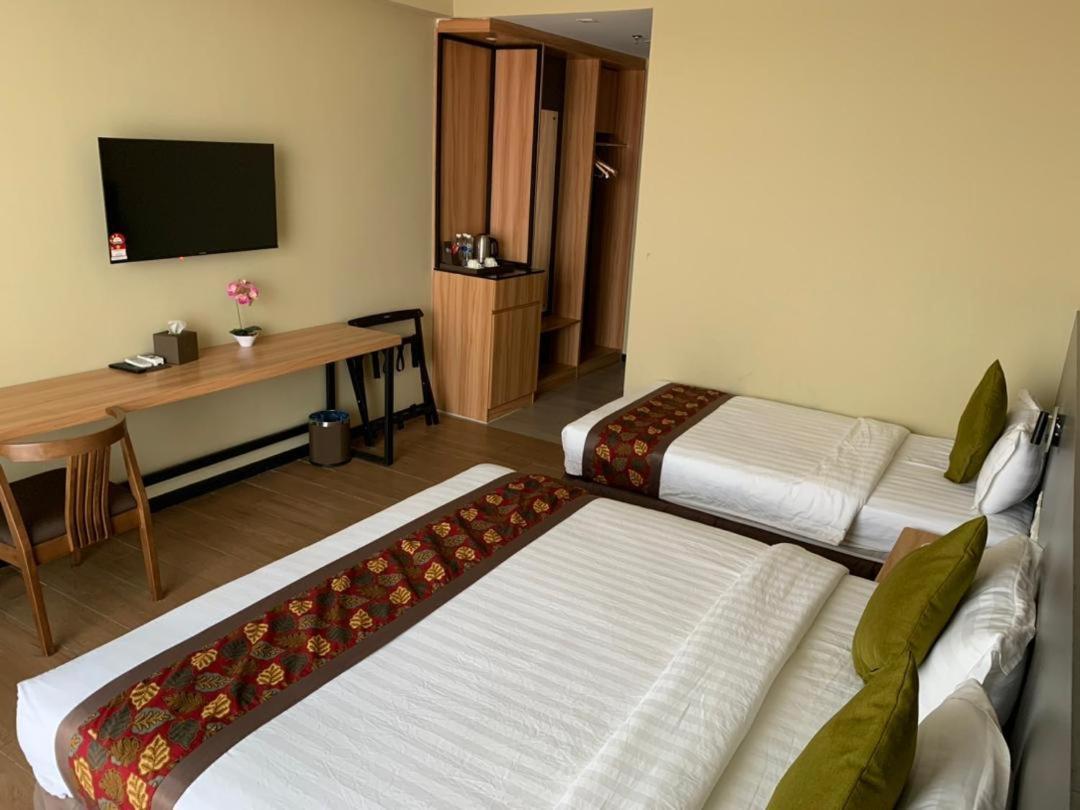 Hotel Wing Tat Grand 3*
